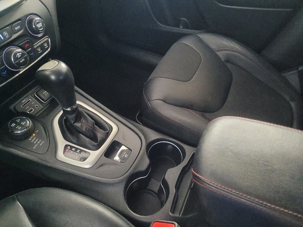 2018 Jeep Cherokee in Stone Mountain, GA 30083 - 18136427 26