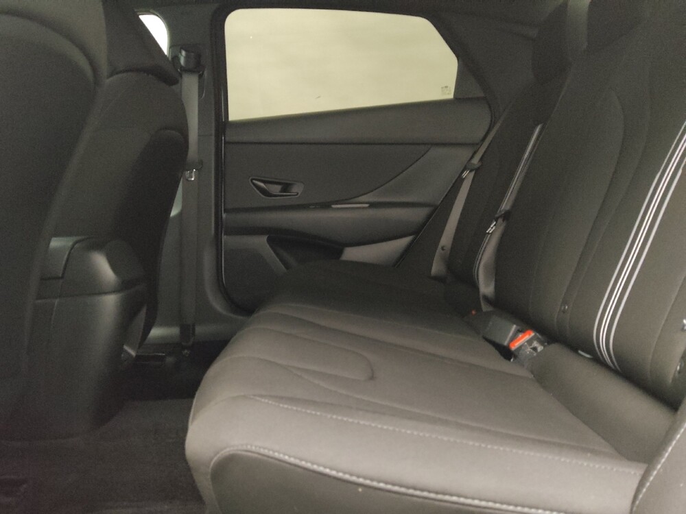 2025 Hyundai Elantra in Oklahoma City, OK 73139 - 18136443 18