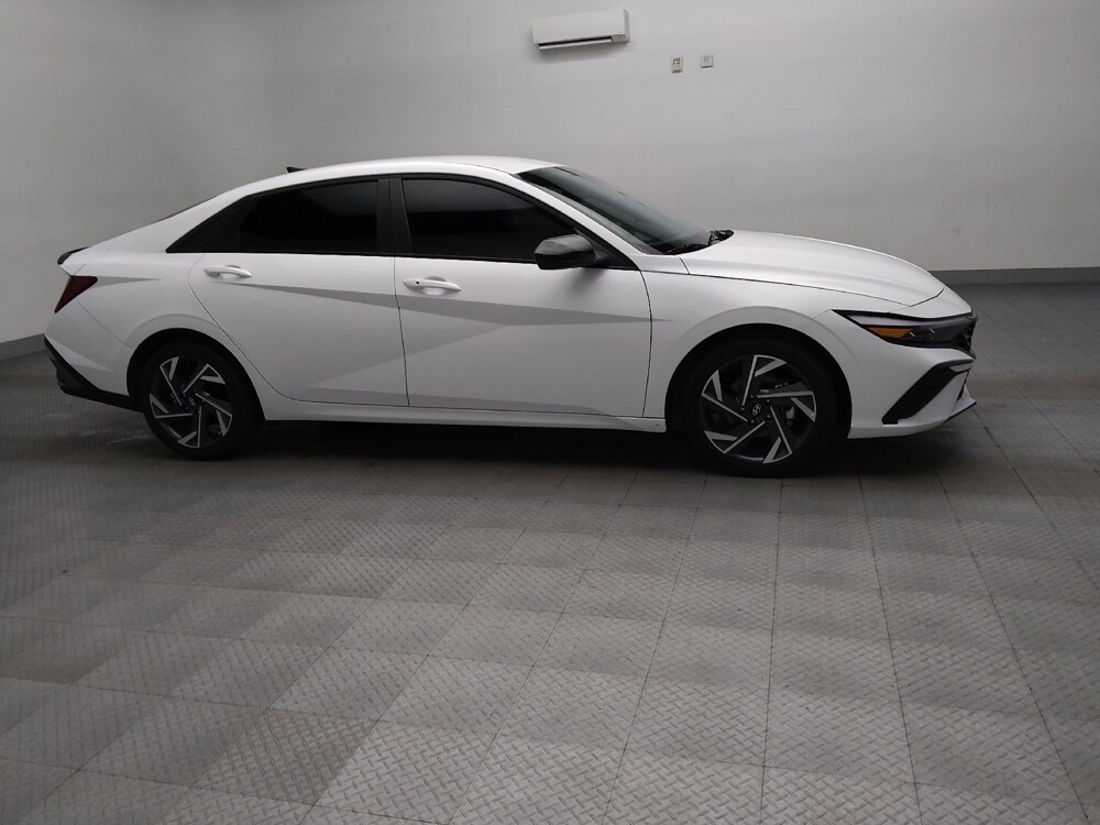 2025 Hyundai Elantra in Oklahoma City, OK 73139 - 18136443 11