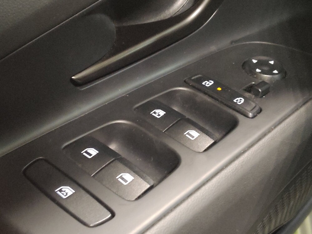 2025 Hyundai Elantra in Oklahoma City, OK 73139 - 18136443 27