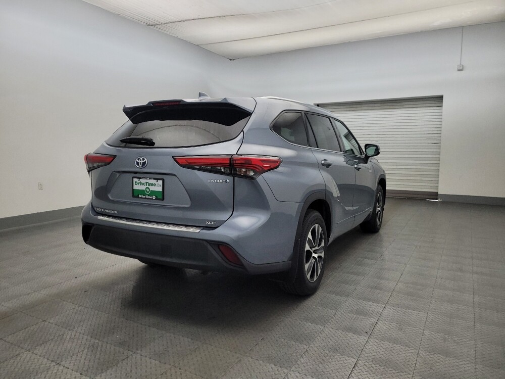 2020 Toyota Highlander in Chandler, AZ 85225 - 18136444 9