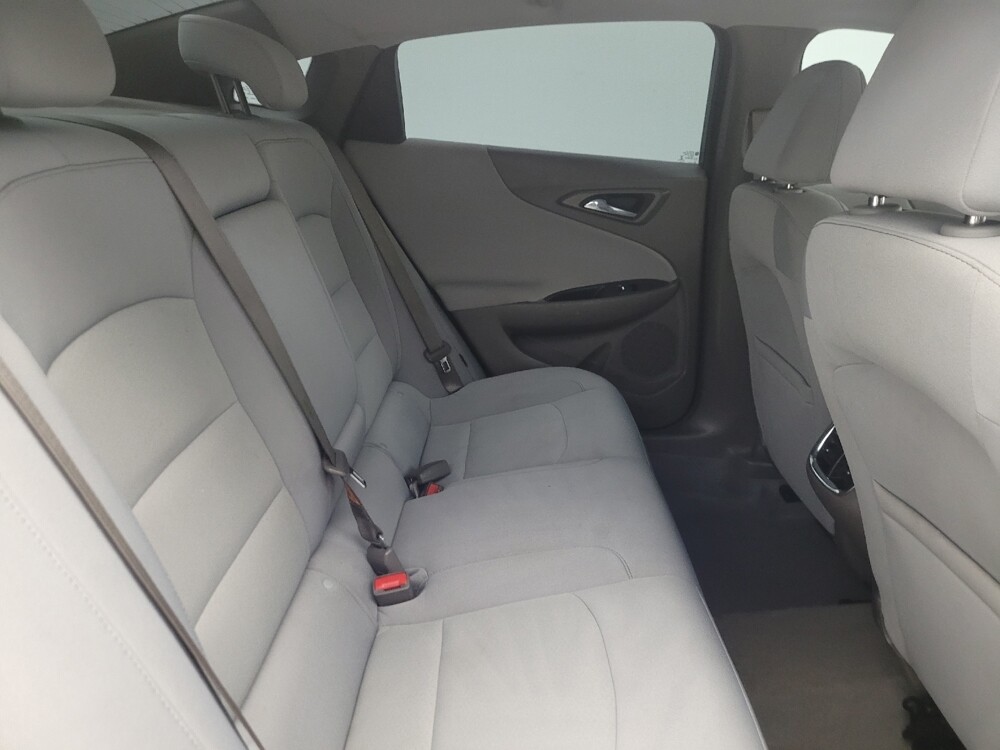 2022 Chevrolet Malibu in Albuquerque, NM 87123 - 18136456 19