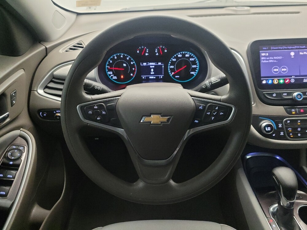 2022 Chevrolet Malibu in Albuquerque, NM 87123 - 18136456 22