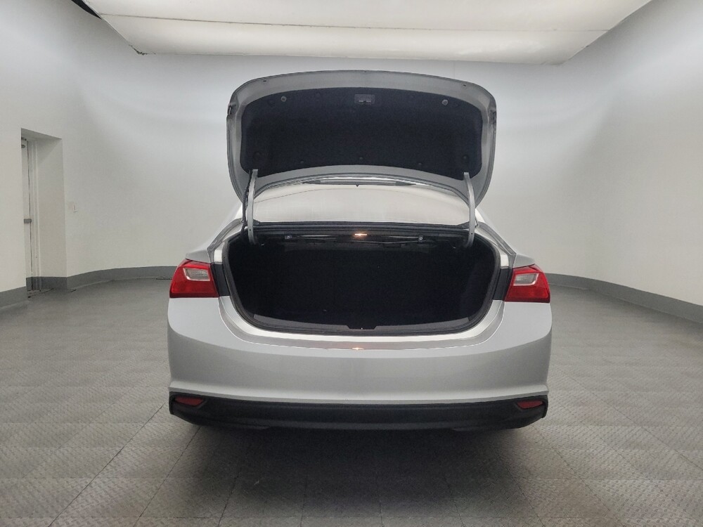 2021 Chevrolet Malibu in Mesa, AZ 85210 - 18136459 29