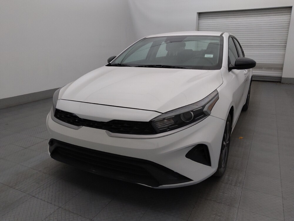 2023 Kia Forte in Fort Myers, FL 33907 - 18136468 15