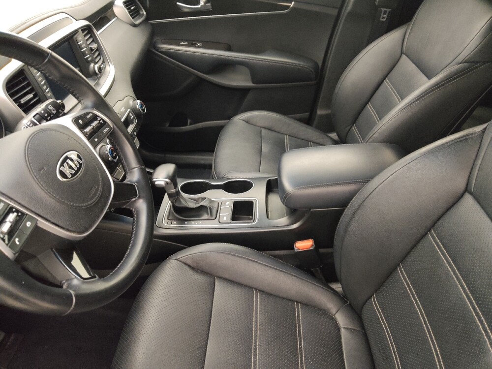 2020 Kia Sorento in Tampa, FL 33619 - 18136471 17