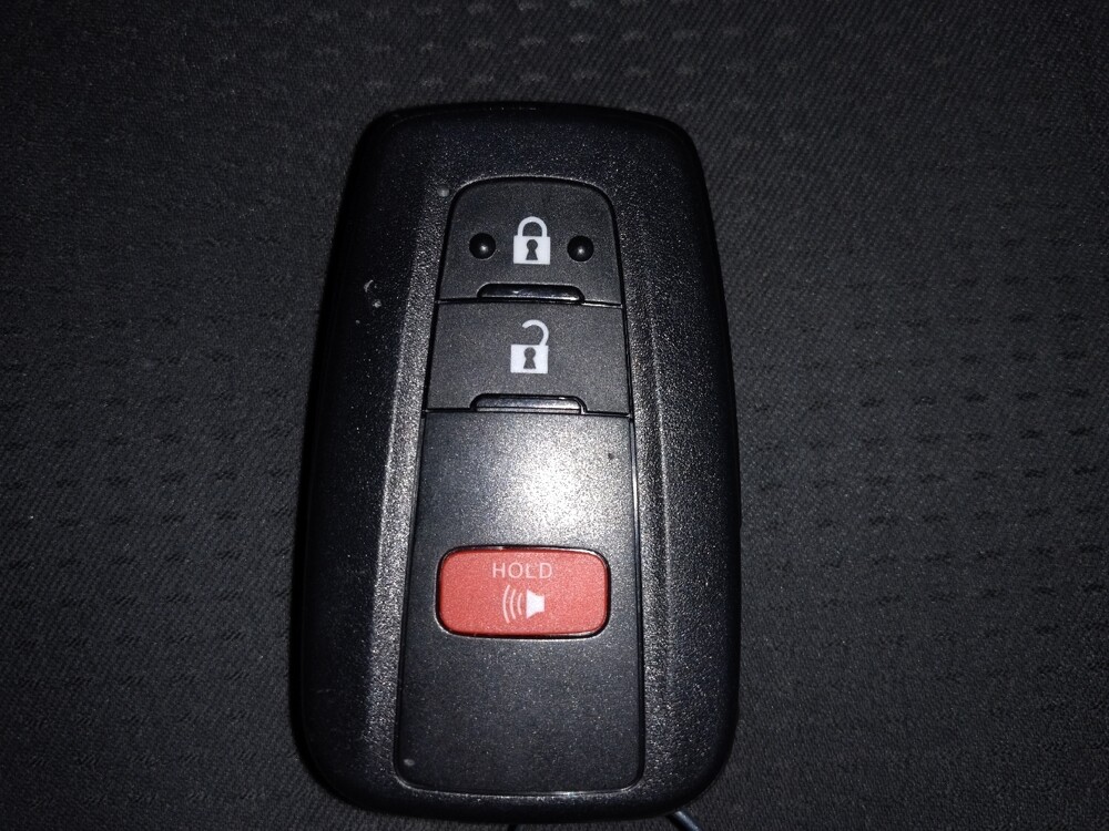 2018 Toyota Prius in Bradenton, FL 34207 - 18136478 32