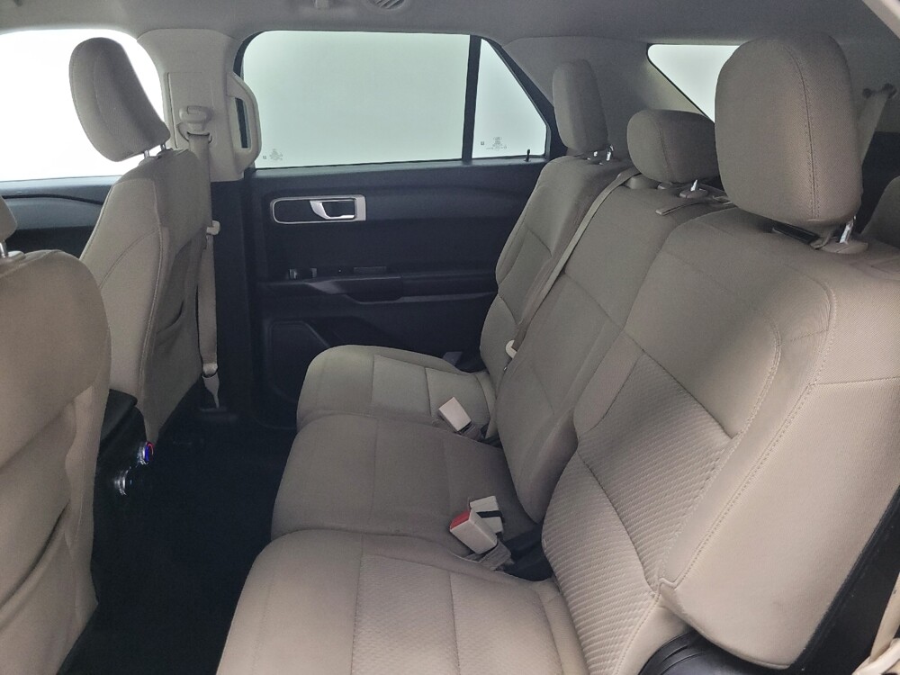 2021 Ford Explorer in Las Vegas, NV 89104 - 18136482 18