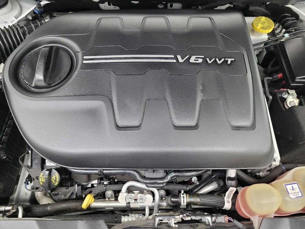 2019 Jeep Cherokee in Las Vegas, NV 89104 - 18136488 30