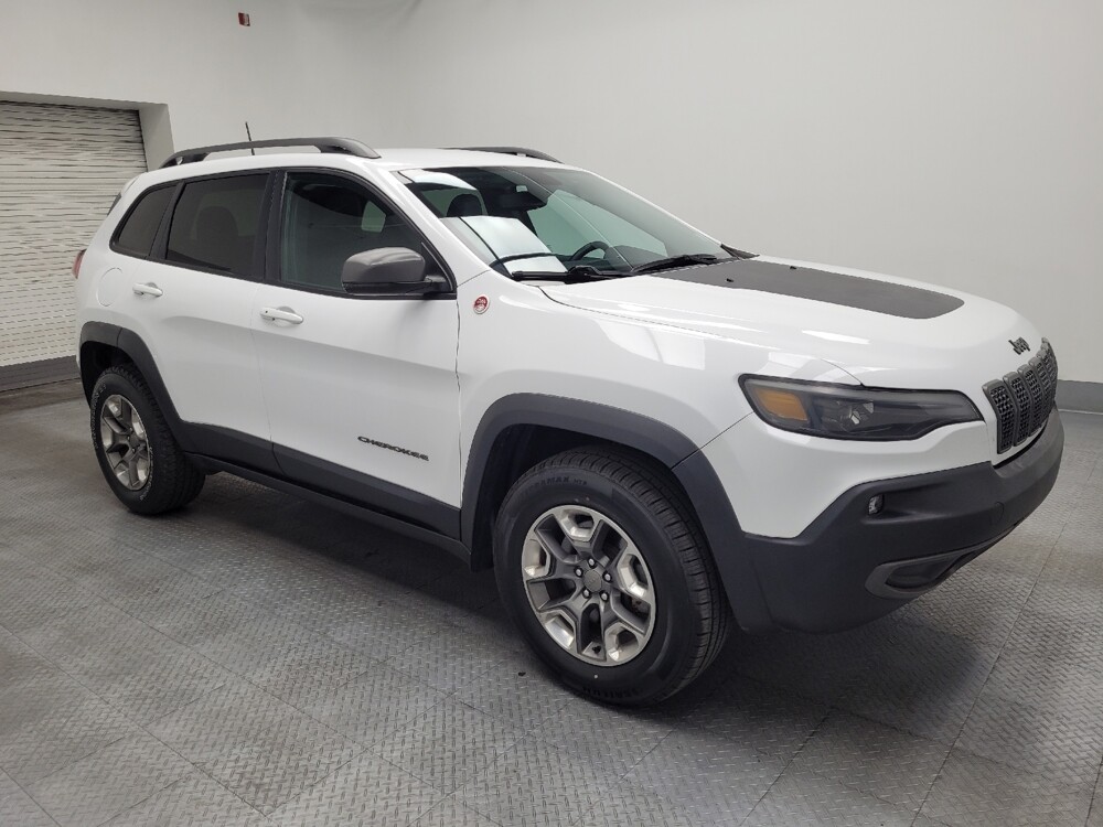 2019 Jeep Cherokee in Las Vegas, NV 89104 - 18136488 11