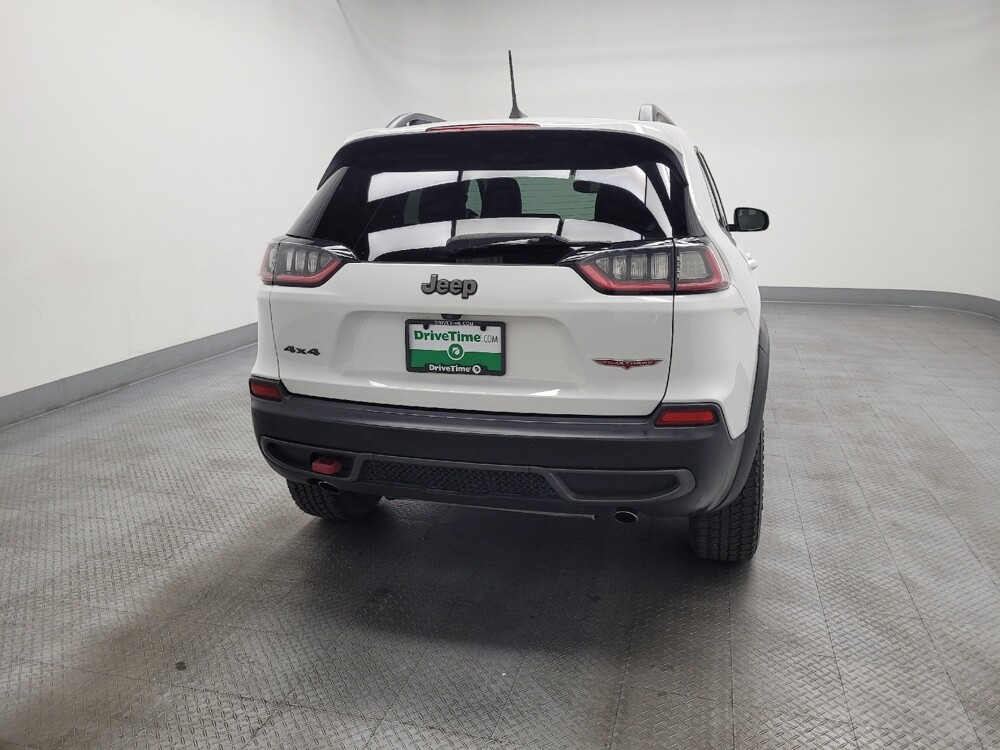 2019 Jeep Cherokee in Las Vegas, NV 89104 - 18136488 7