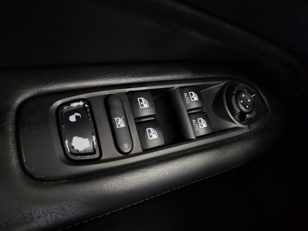 2018 Jeep Compass in Las Vegas, NV 89104 - 18136489 27