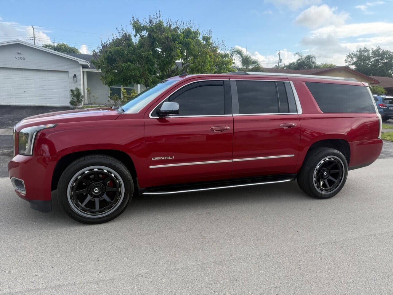 2015 GMC Yukon XL in Hollywood, FL 33023-1906 - 18136500 2