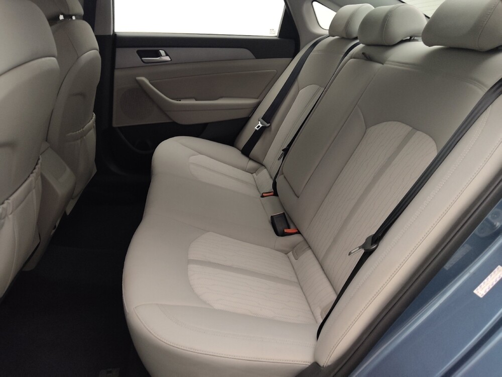 2016 Hyundai Sonata in Union City, GA 30291 - 18136504 18
