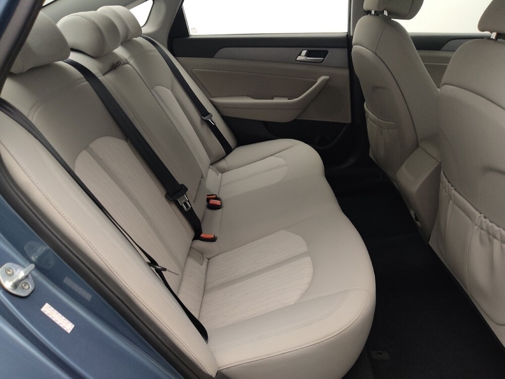 2016 Hyundai Sonata in Union City, GA 30291 - 18136504 19