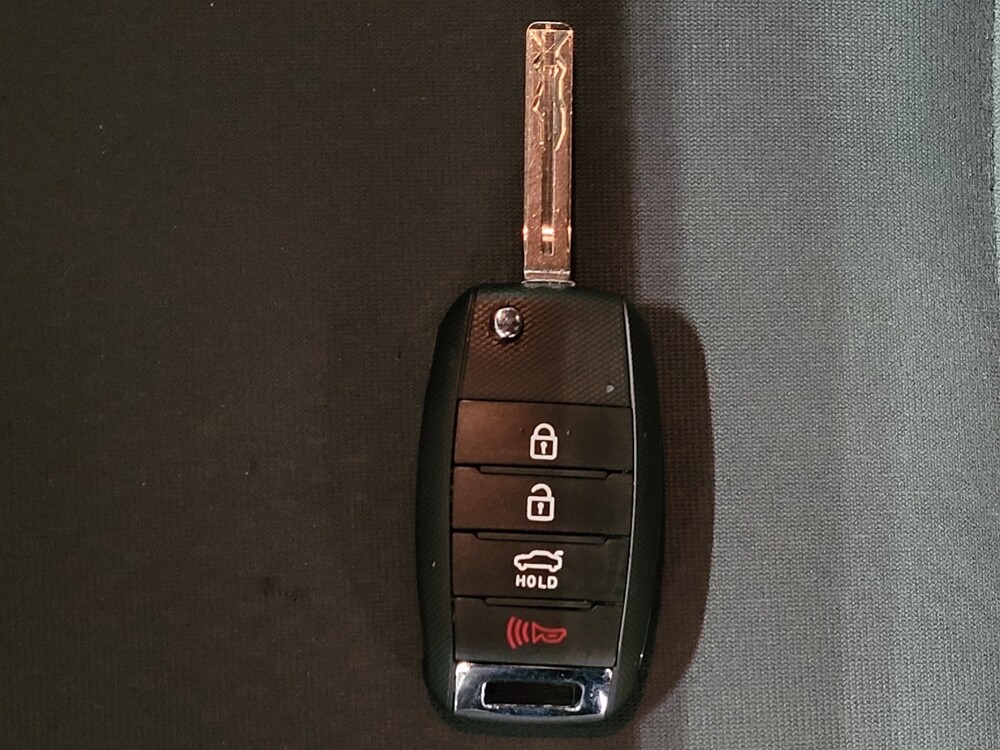 2015 Kia Optima in Salem, VA 24153 - 18136508 32