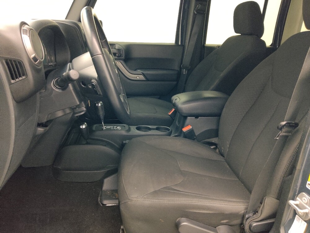 2017 Jeep Wrangler in Ocala, FL 34471 - 18136517 17