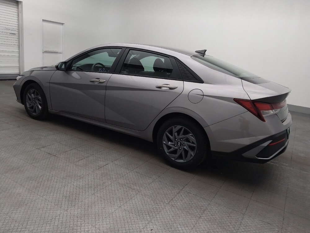 2024 Hyundai Elantra in Ocala, FL 34471 - 18136518 3