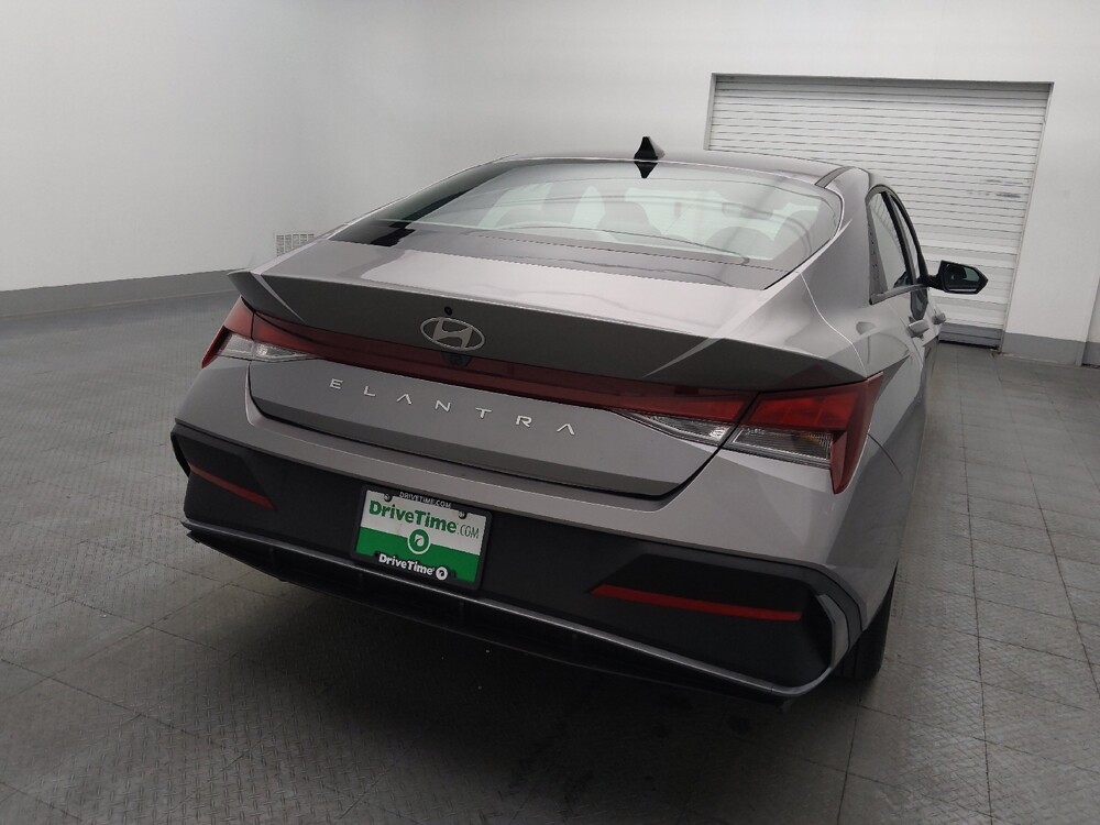 2024 Hyundai Elantra in Ocala, FL 34471 - 18136518 7