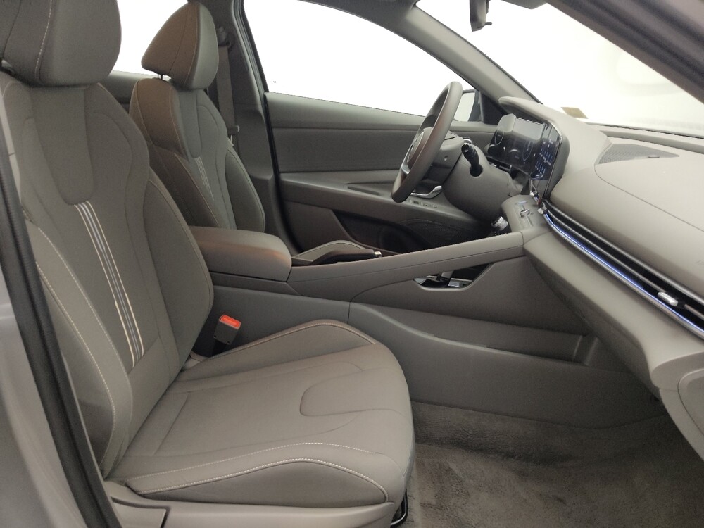 2024 Hyundai Elantra in Ocala, FL 34471 - 18136518 21