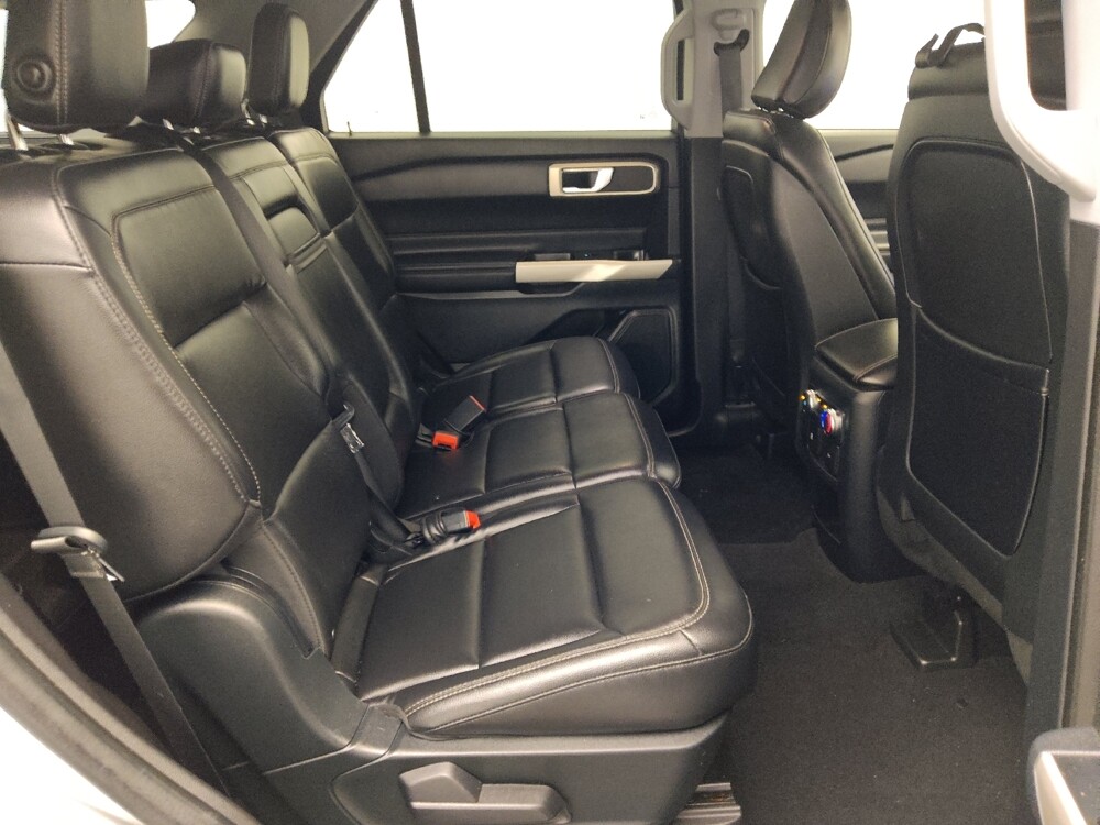 2020 Ford Explorer in Ocala, FL 34471 - 18136521 19