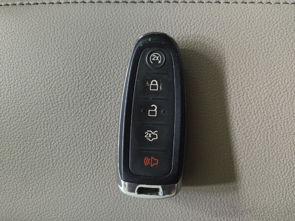 2017 Ford Escape in Charleston, SC 29414 - 18136567 32