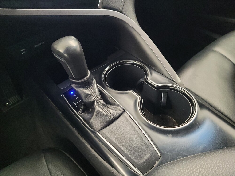 2018 Toyota Camry in Houston, TX 77034 - 18136596 26