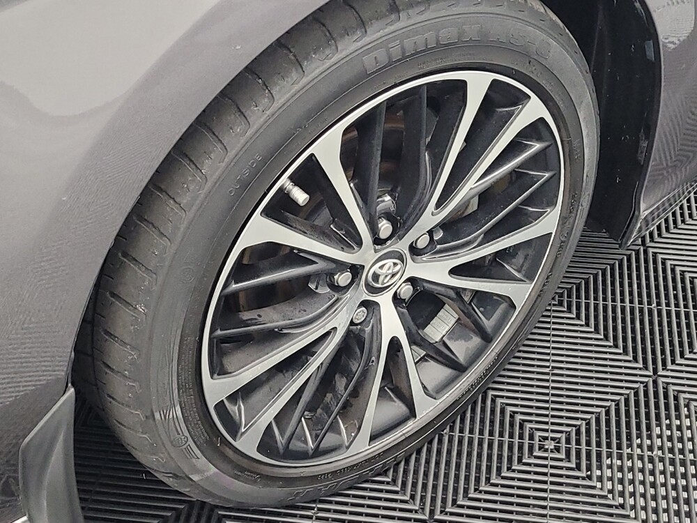 2018 Toyota Camry in Houston, TX 77034 - 18136596 31