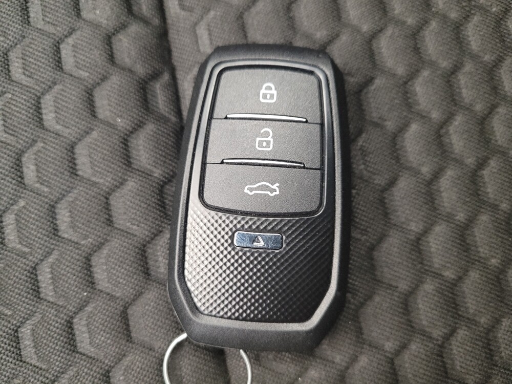 2019 GMC Acadia in Louisville, KY 40258 - 18136601 32