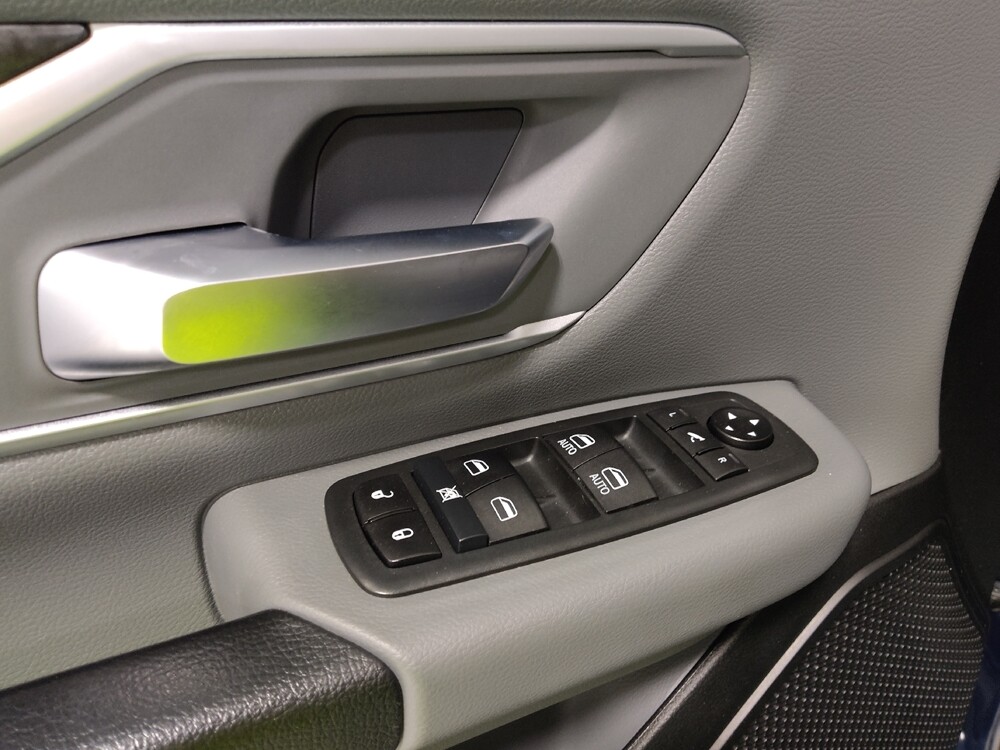 2020 RAM 1500 in Columbus, OH 43228 - 18136608 27