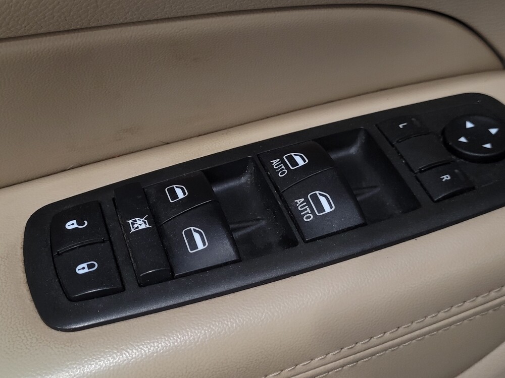 2014 Jeep Grand Cherokee in Pittsburgh, PA 15237 - 18136611 27