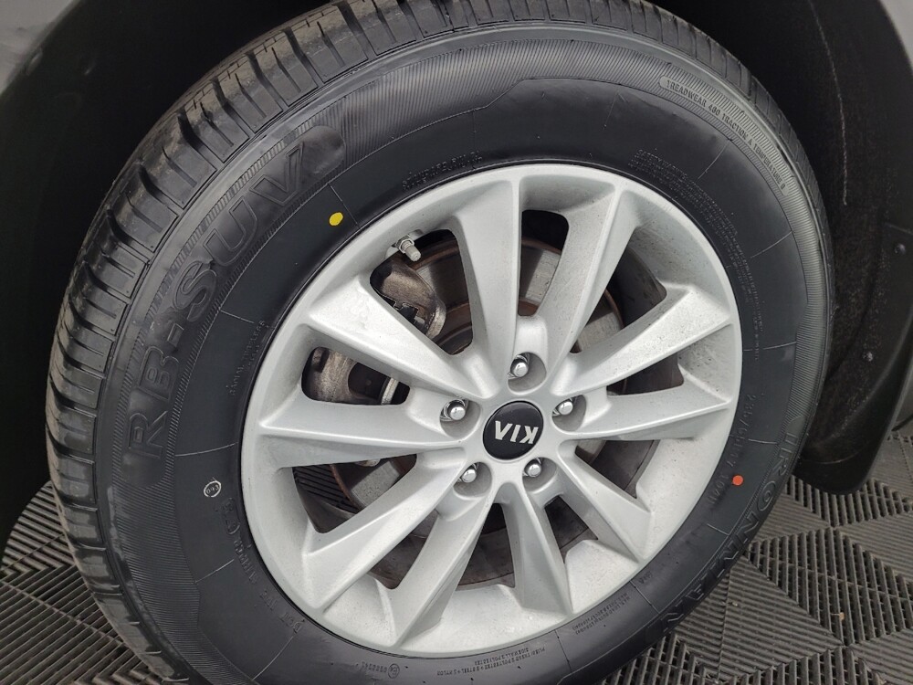 2020 Kia Sorento in Pittsburgh, PA 15236 - 18136621 31