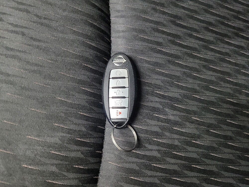 2019 Nissan Rogue in Pittsburgh, PA 15236 - 18136629 32