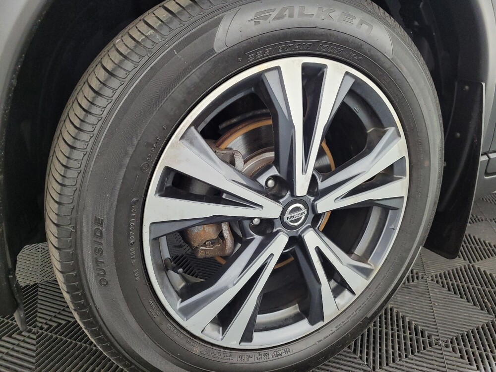 2019 Nissan Rogue in Pittsburgh, PA 15236 - 18136629 31