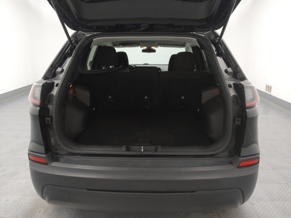 2019 Jeep Cherokee in Topeka, KS 66611 - 18136634 29