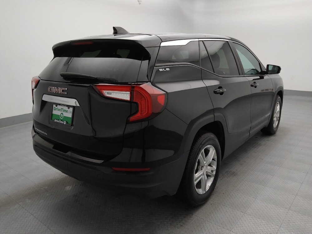 2023 GMC Terrain in Topeka, KS 66611 - 18136635 9