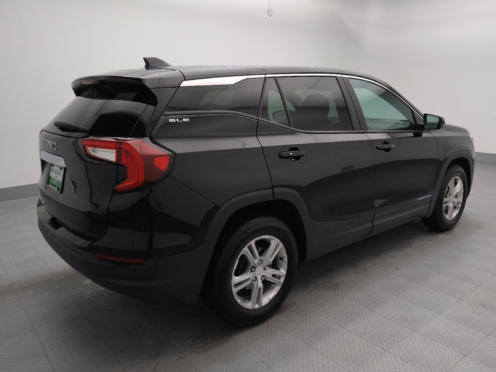 2023 GMC Terrain in Topeka, KS 66611 - 18136635 10
