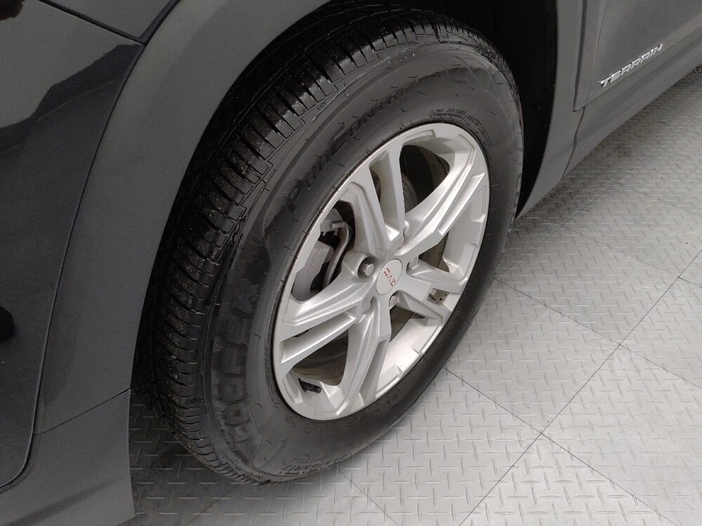 2023 GMC Terrain in Topeka, KS 66611 - 18136635 31