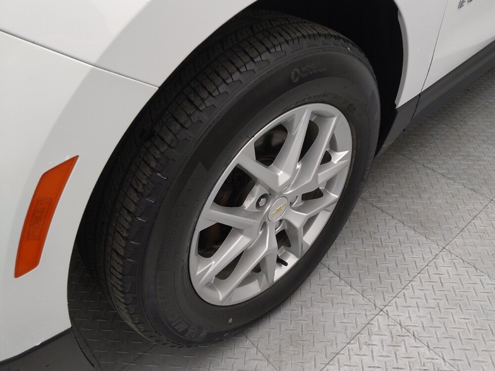2022 Chevrolet Equinox in Topeka, KS 66611 - 18136636 30