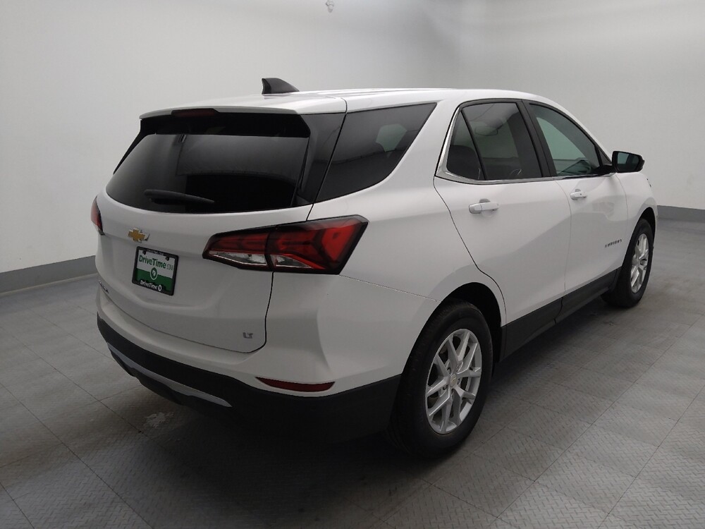 2022 Chevrolet Equinox in Topeka, KS 66611 - 18136636 9