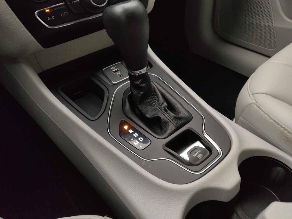 2020 Jeep Cherokee in Gladstone, MO 64118 - 18136637 26