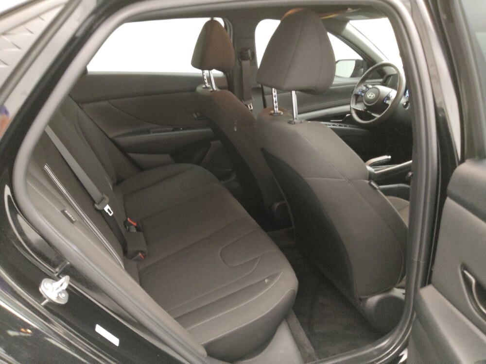 2025 Hyundai Elantra in Topeka, KS 66611 - 18136639 19