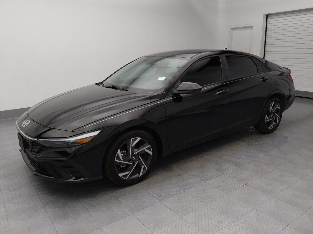 2025 Hyundai Elantra in Topeka, KS 66611 - 18136639 2
