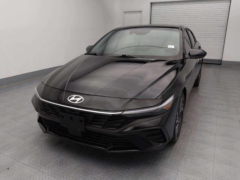 2025 Hyundai Elantra in Topeka, KS 66611 - 18136639 15