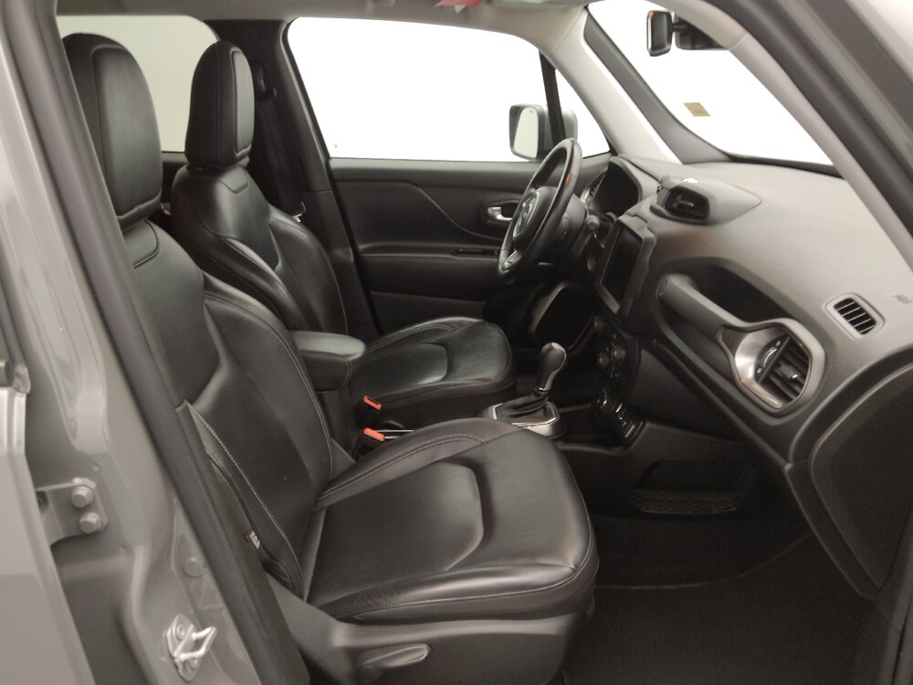 2021 Jeep Renegade in Topeka, KS 66611 - 18136643 21