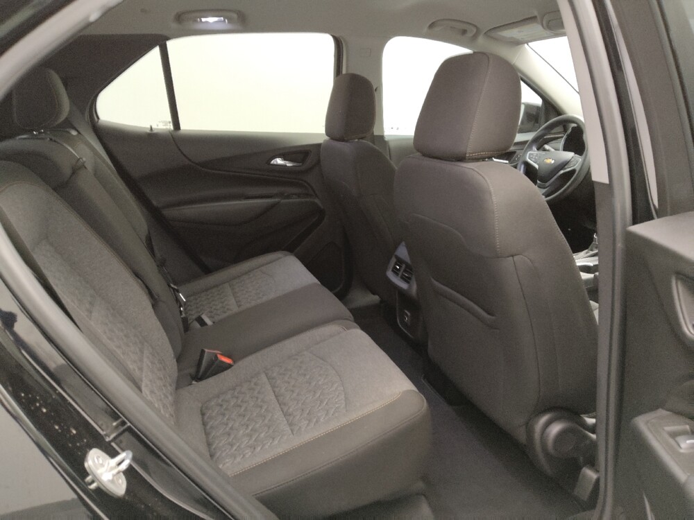 2022 Chevrolet Equinox in Topeka, KS 66611 - 18136646 19