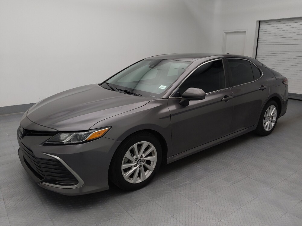 2021 Toyota Camry in Topeka, KS 66611 - 18136655 2