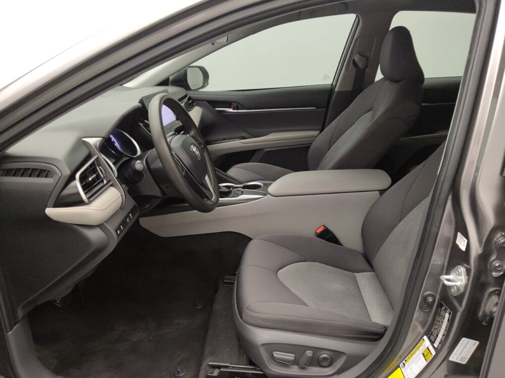 2021 Toyota Camry in Topeka, KS 66611 - 18136655 17