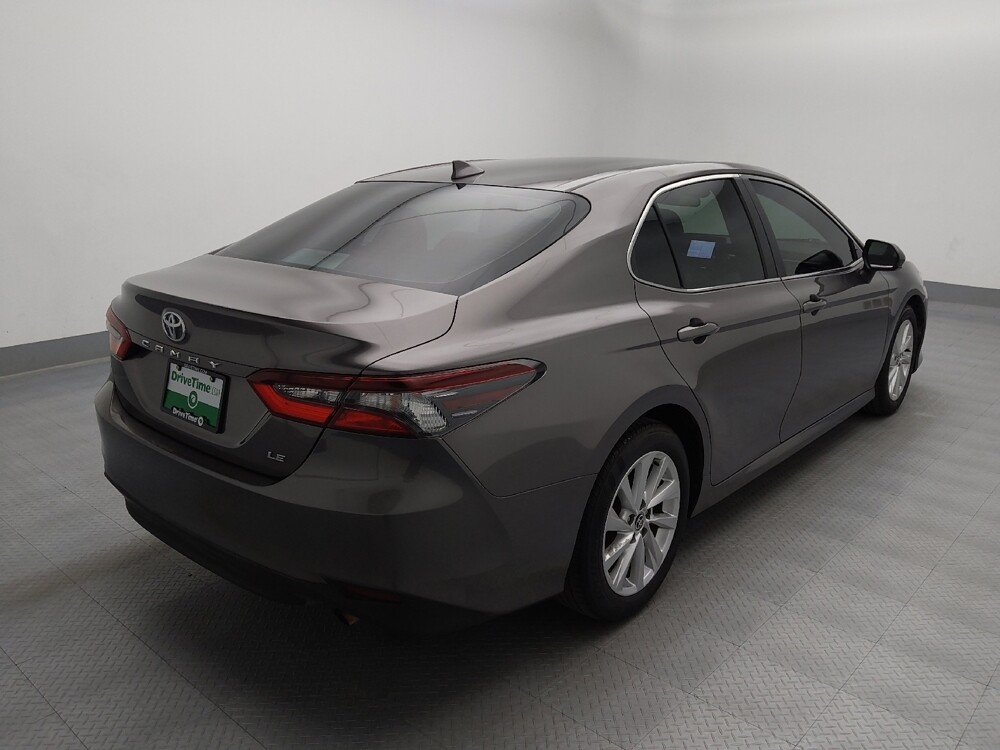 2021 Toyota Camry in Topeka, KS 66611 - 18136655 9