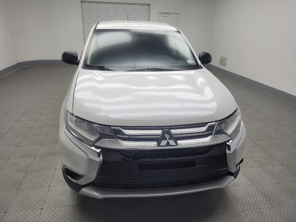 2016 Mitsubishi Outlander in Ft Wayne, IN 46805 - 18136661 14